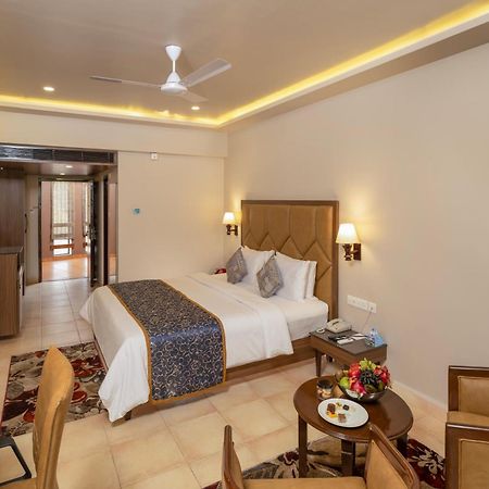 Uday Samudra Leisure Beach Hotel & Spa Kovalam Exterior foto